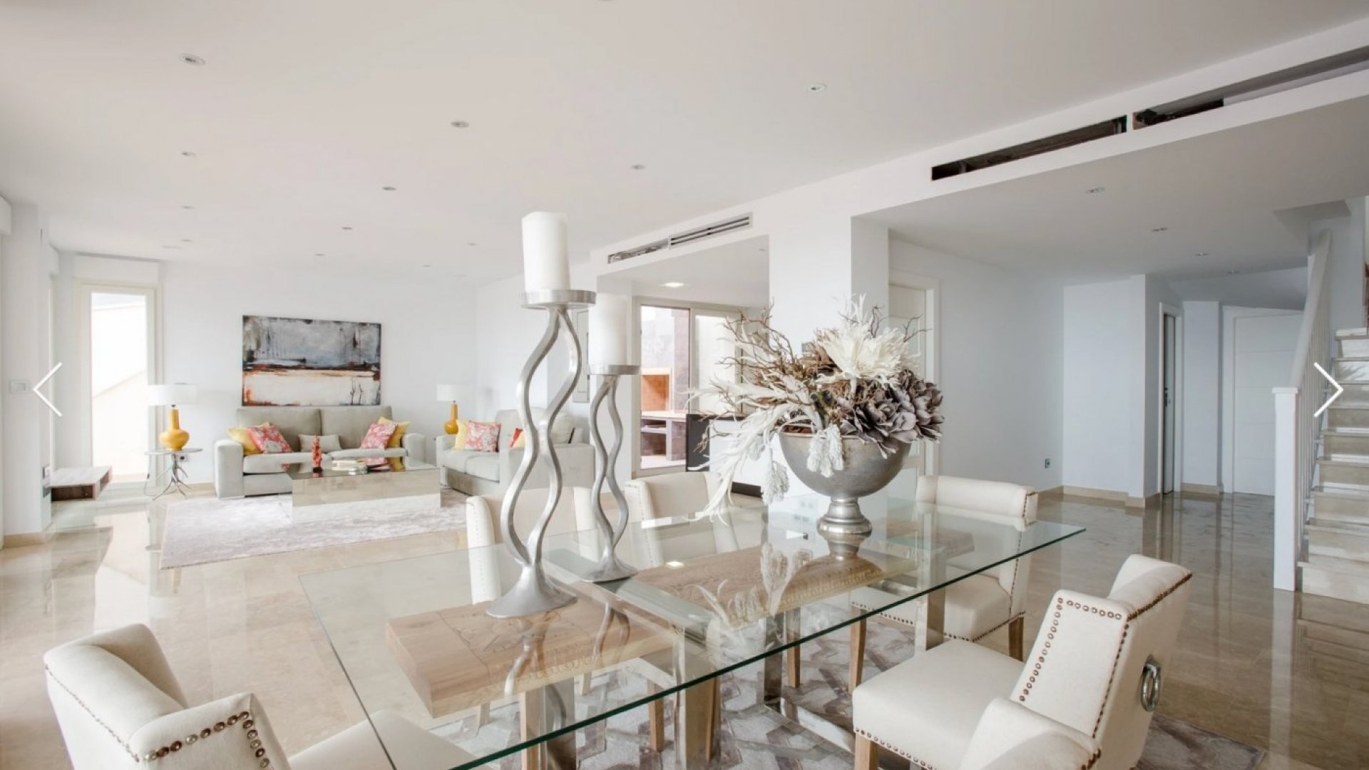 Resale - Villa -
Moraira