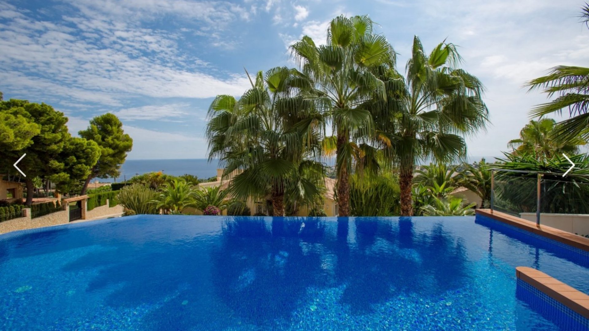 Resale - Villa -
Moraira