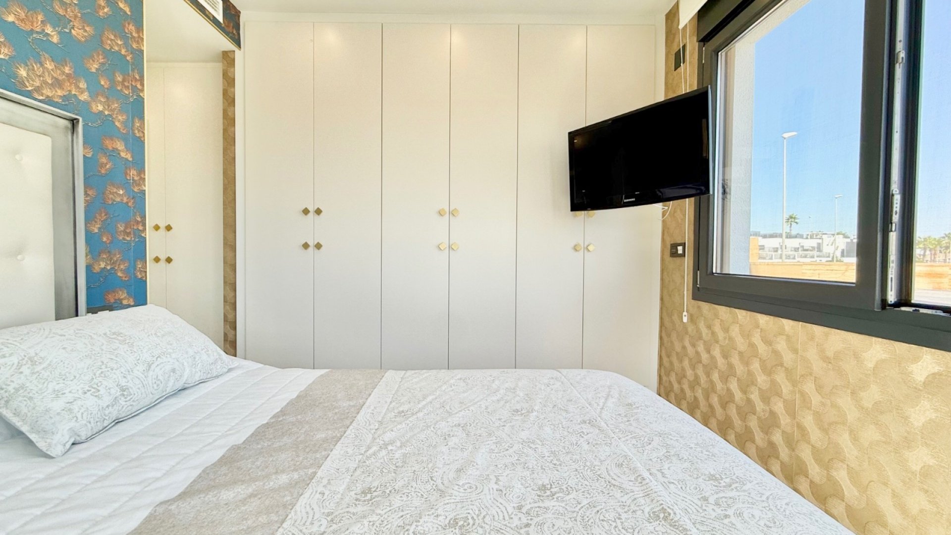 Resale - Villa -
Orihuela Costa - Cabo Roig
