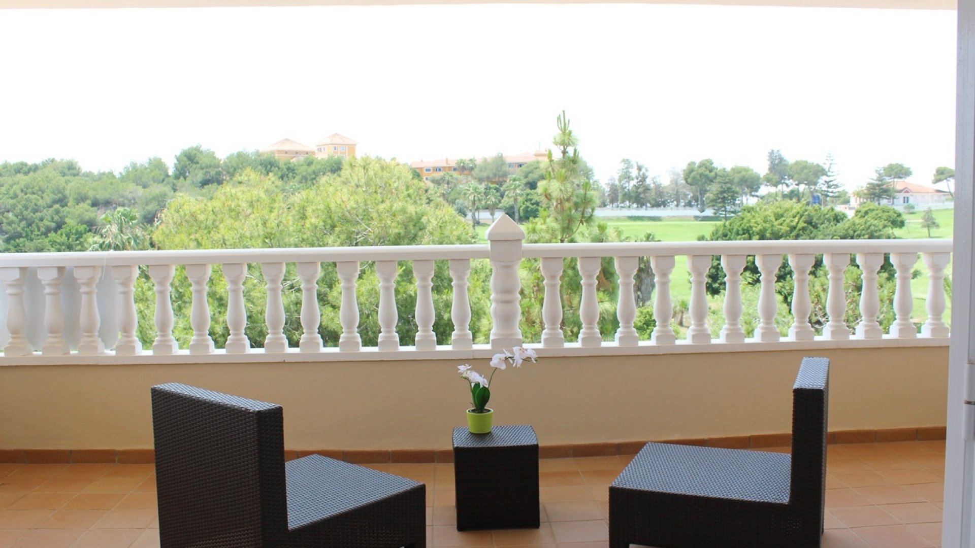 Resale - Villa -
Orihuela Costa - Campoamor Golf