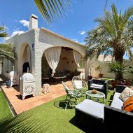 Resale - Villa -
Orihuela Costa - Campoamor
