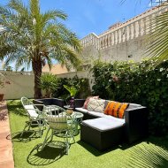 Resale - Villa -
Orihuela Costa - Campoamor