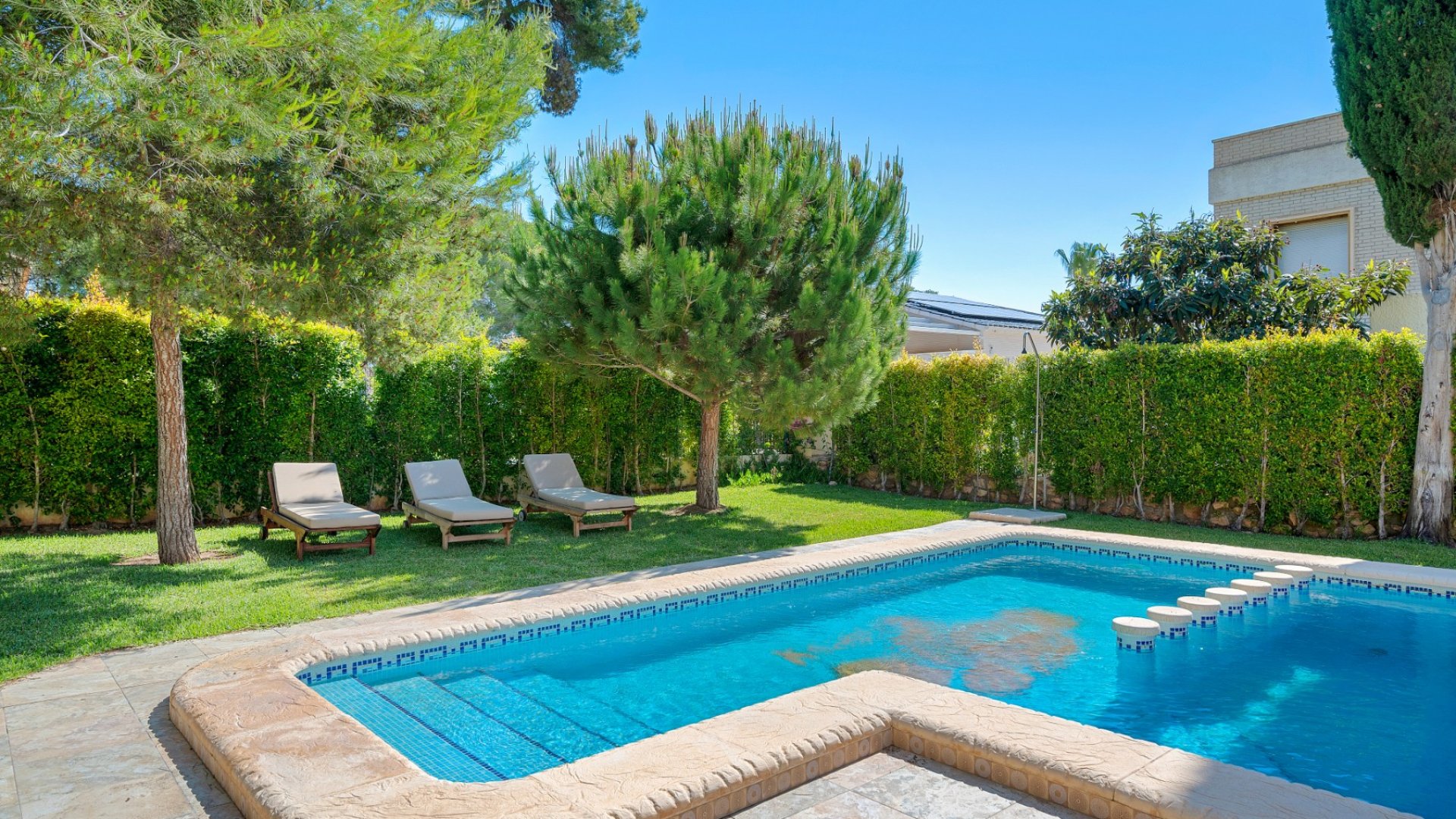 Resale - Villa -
Orihuela Costa - Dehesa de campoamor