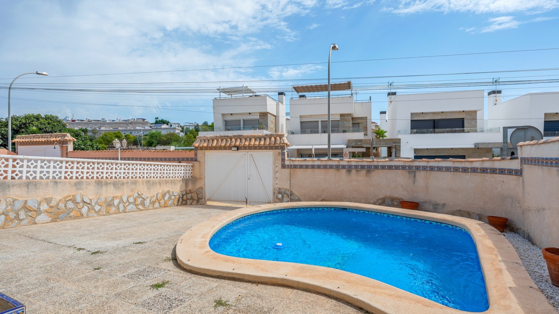Resale - Villa -
Orihuela Costa - El Galan