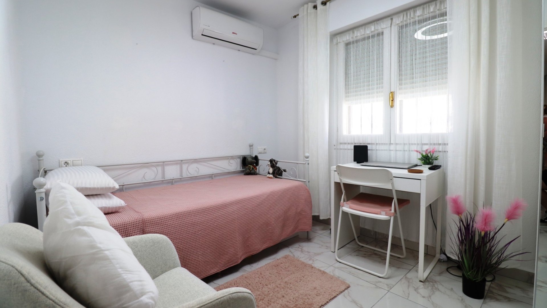Resale - Villa -
Orihuela Costa - La Florida
