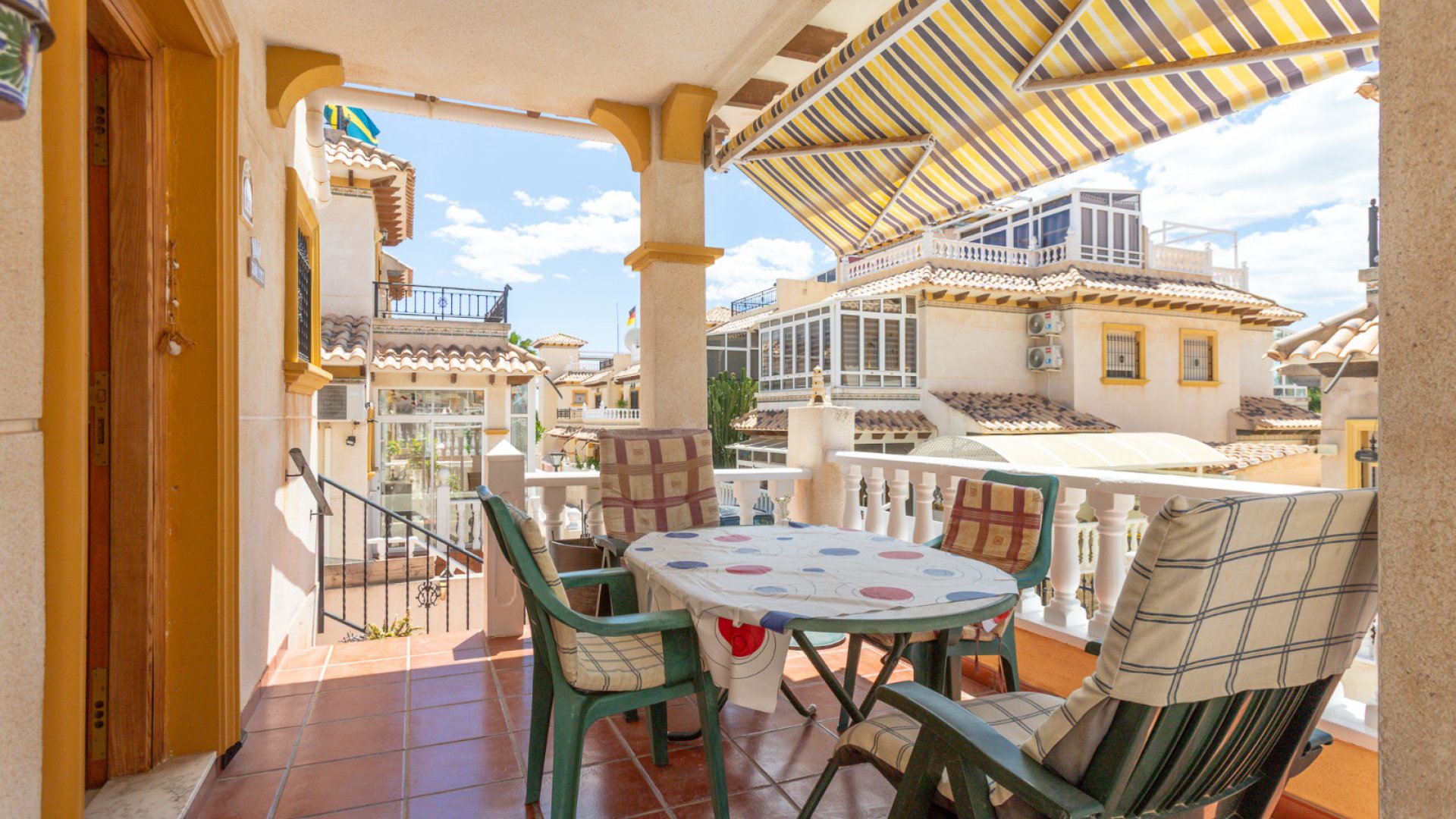 Resale - Villa -
Orihuela Costa - La Zenia