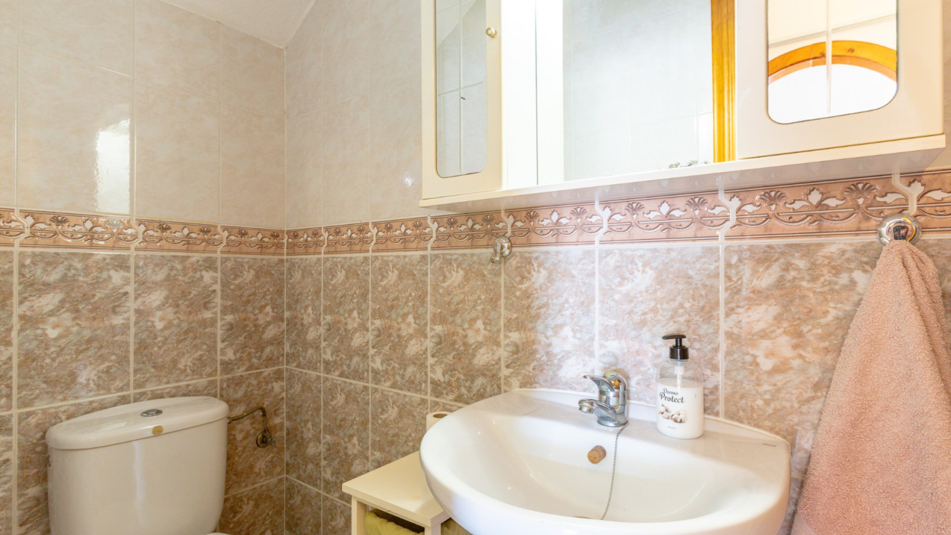 Resale - Villa -
Orihuela Costa - La Zenia