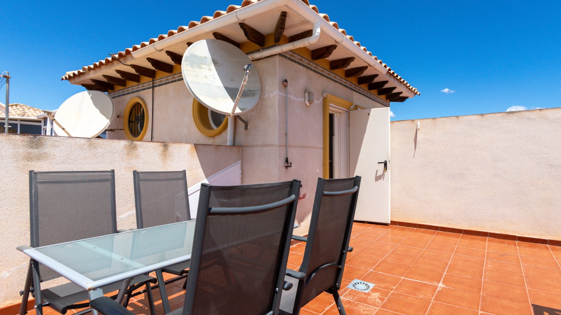 Resale - Villa -
Orihuela Costa - La Zenia