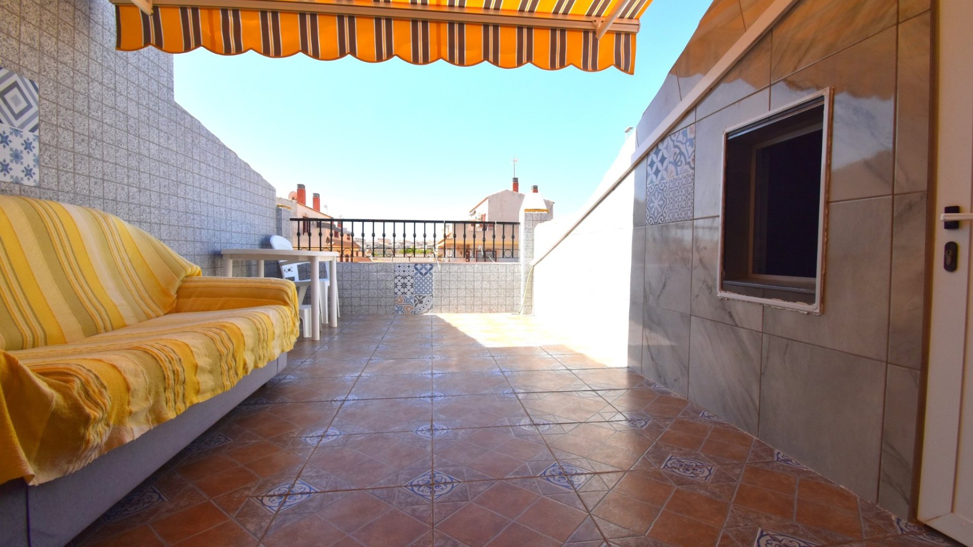 Resale - Villa -
Orihuela Costa - La Zenia