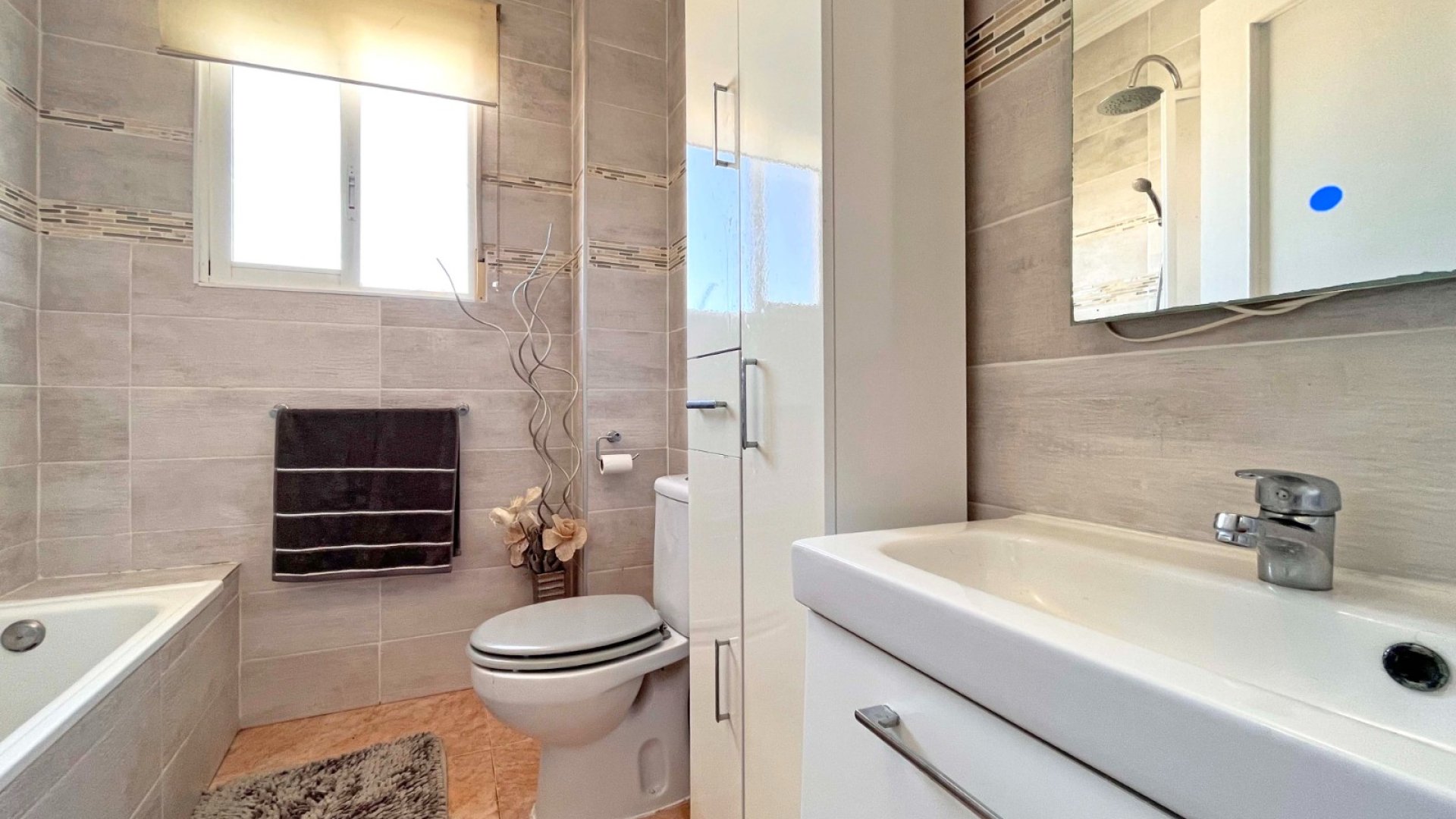 Resale - Villa -
Orihuela Costa - La Zenia