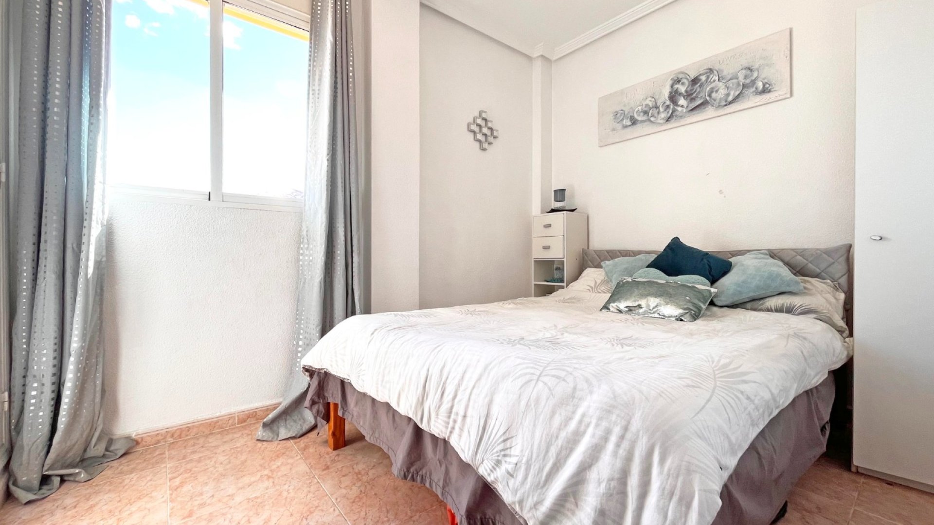 Resale - Villa -
Orihuela Costa - La Zenia