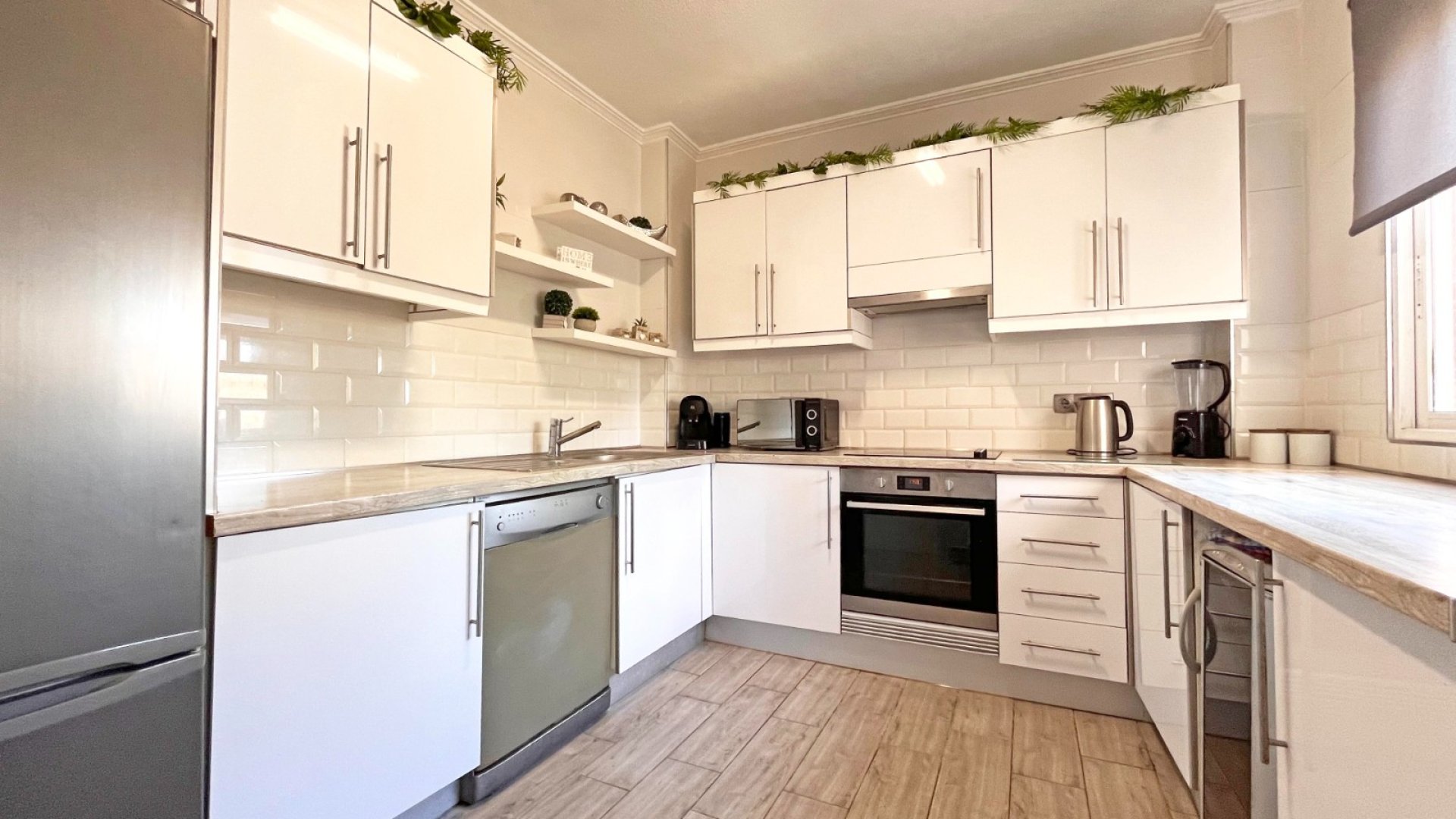 Resale - Villa -
Orihuela Costa - La Zenia