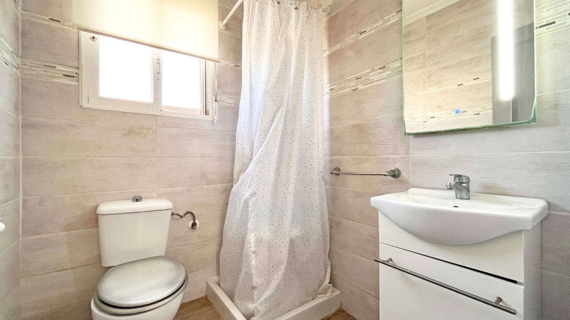 Resale - Villa -
Orihuela Costa - La Zenia