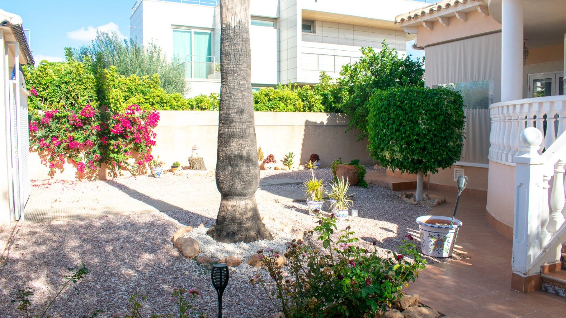 Resale - Villa -
Orihuela Costa - La Zenia