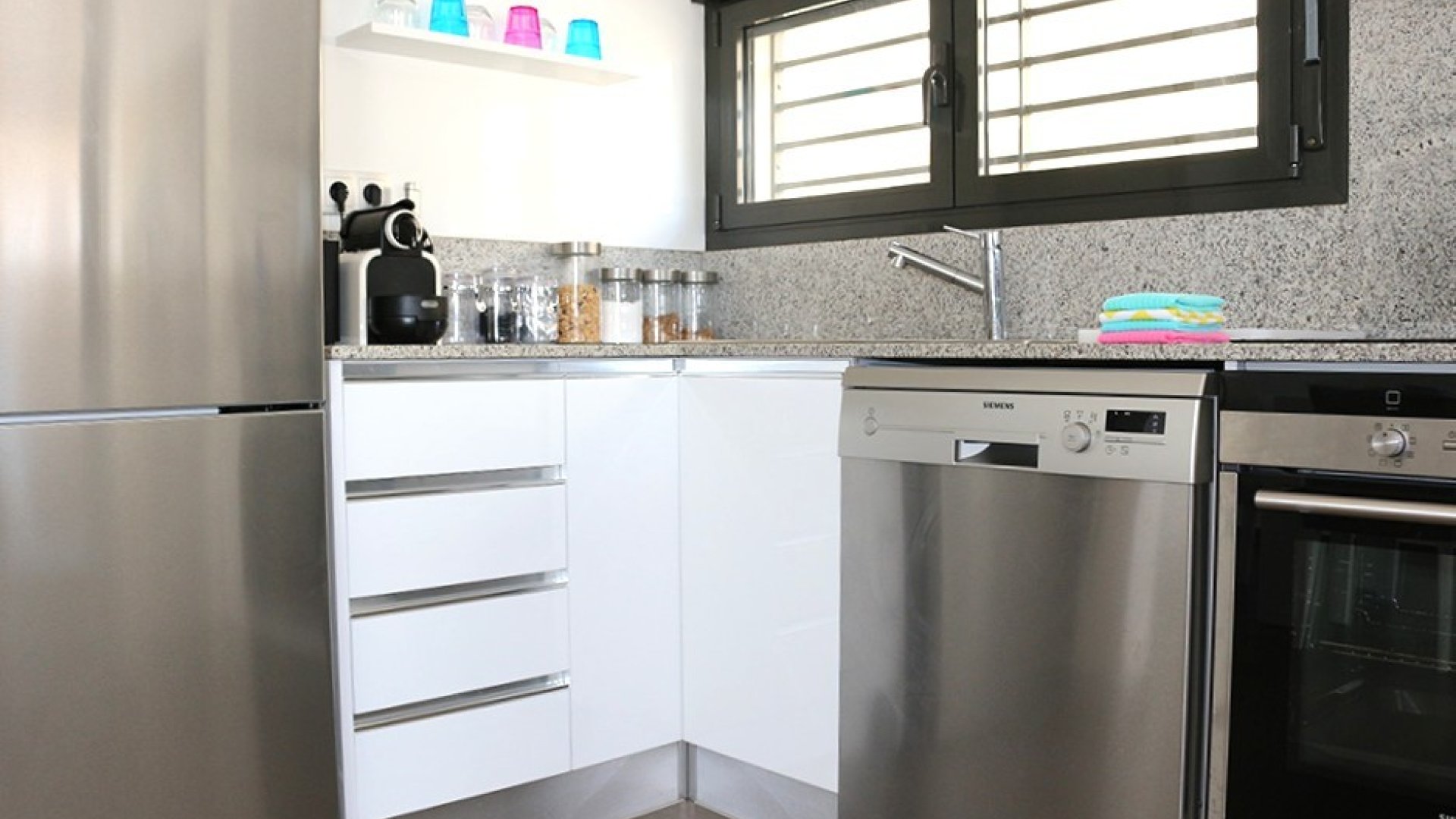 Resale - Villa -
Orihuela Costa - La Zenia