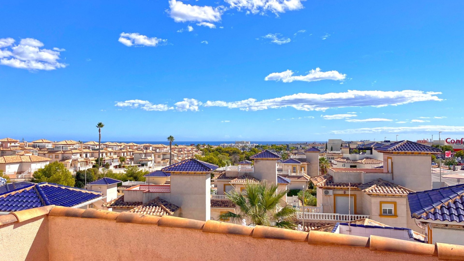 Resale - Villa -
Orihuela Costa - La Zenia