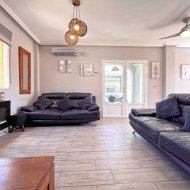 Resale - Villa -
Orihuela Costa - La Zenia