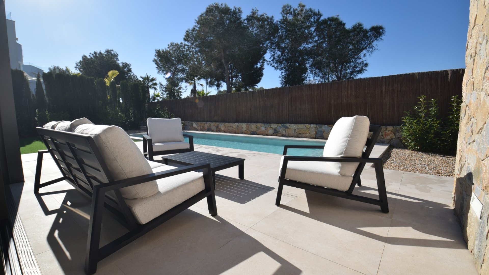 Resale - Villa -
Orihuela Costa - Las Colinas golf