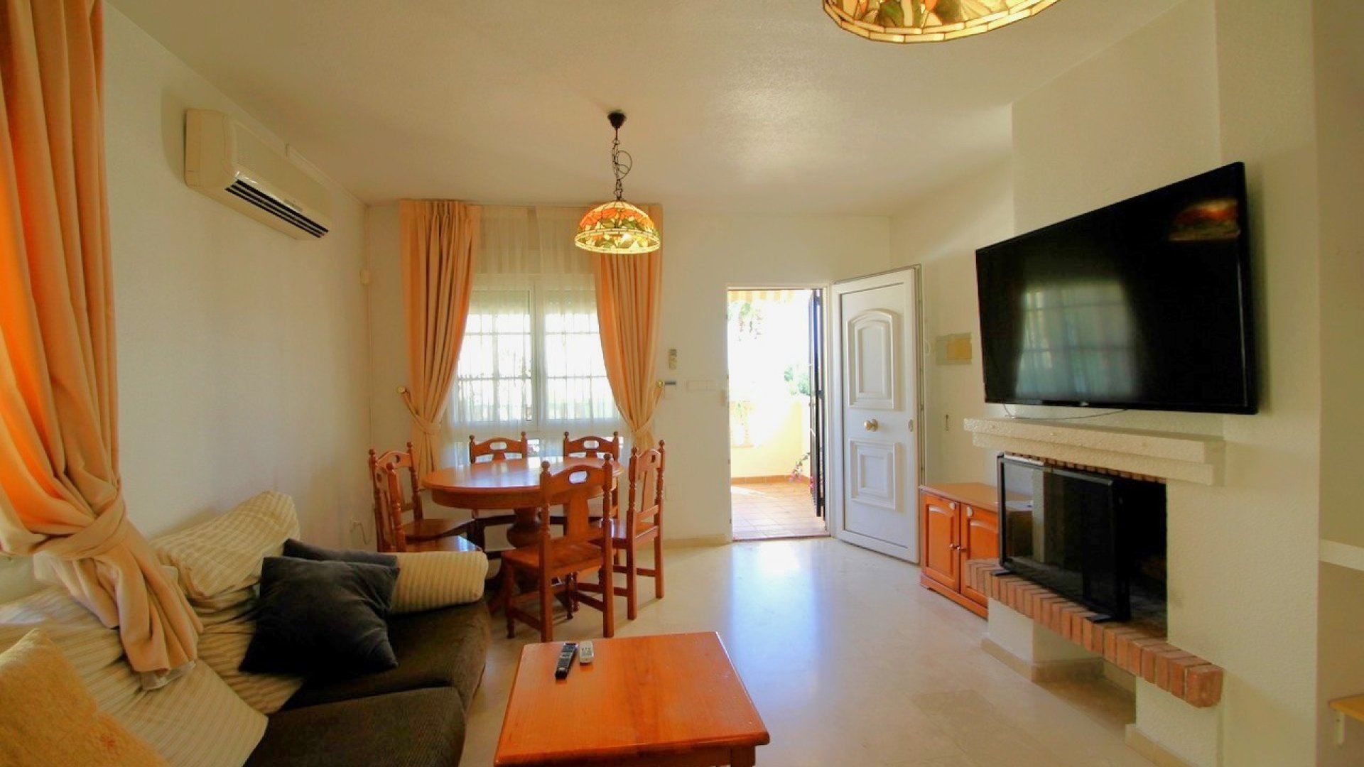 Resale - Villa -
Orihuela Costa - Las Ramblas