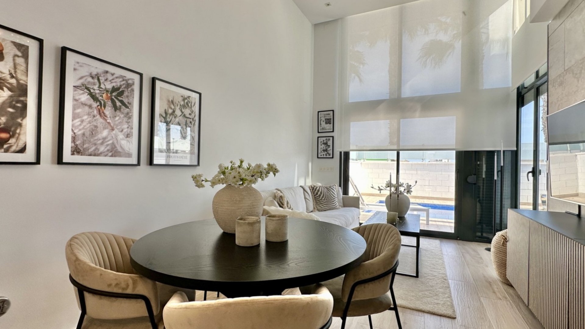 Resale - Villa -
Orihuela Costa - Lomas De Cabo Roig