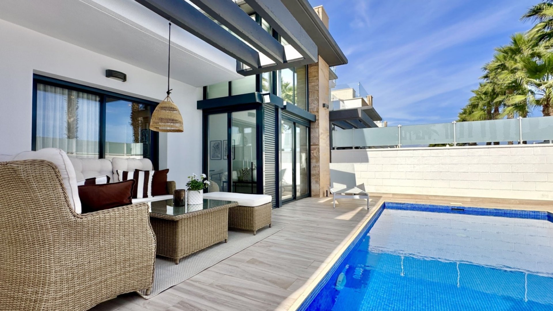 Resale - Villa -
Orihuela Costa - Lomas De Cabo Roig