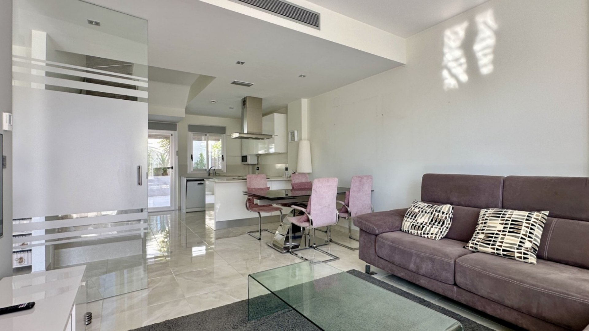 Resale - Villa -
Orihuela Costa - Lomas De Cabo Roig