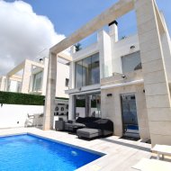 Resale - Villa -
Orihuela Costa - Lomas De Cabo Roig