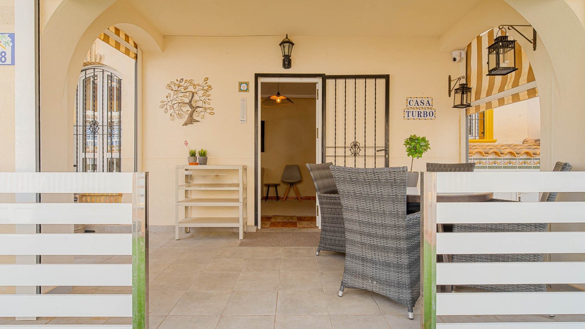 Resale - Villa -
Orihuela Costa - Lomas De Cabo Roig