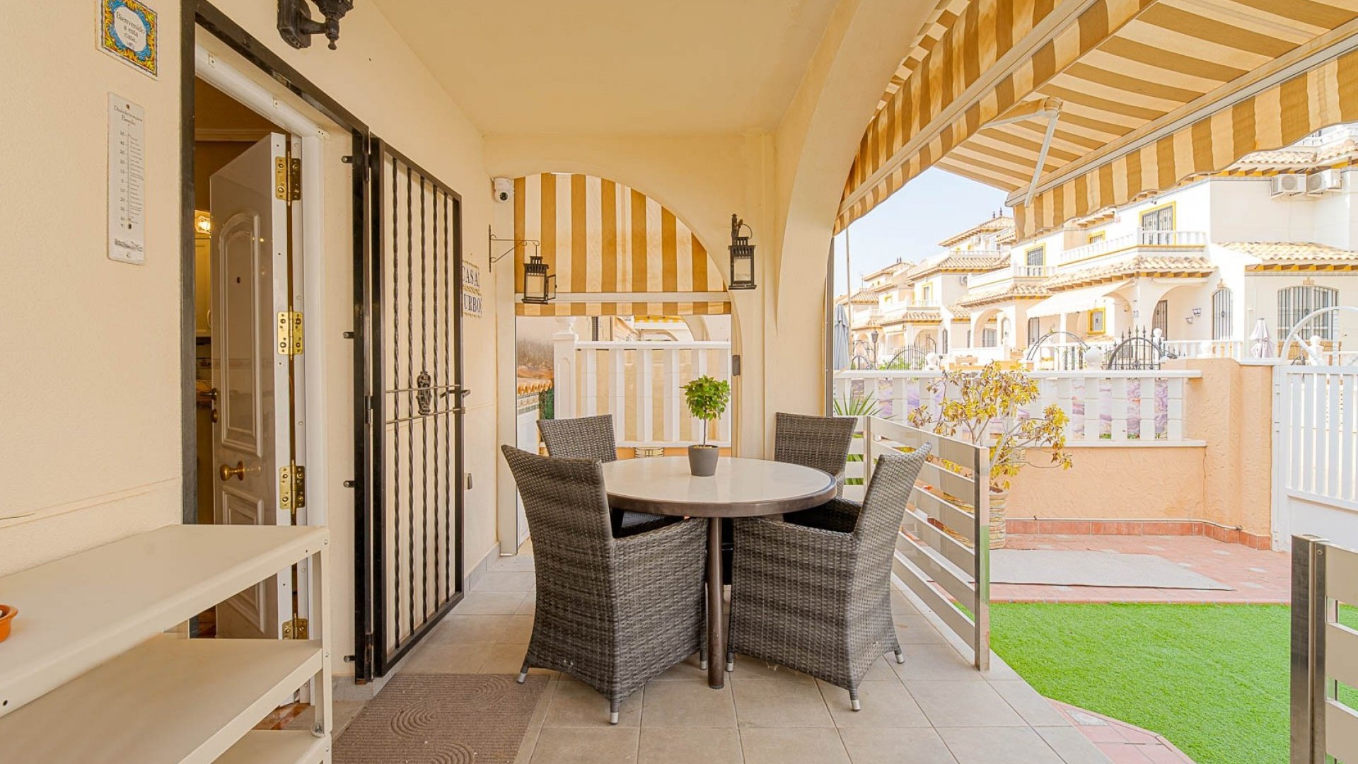 Resale - Villa -
Orihuela Costa - Lomas De Cabo Roig