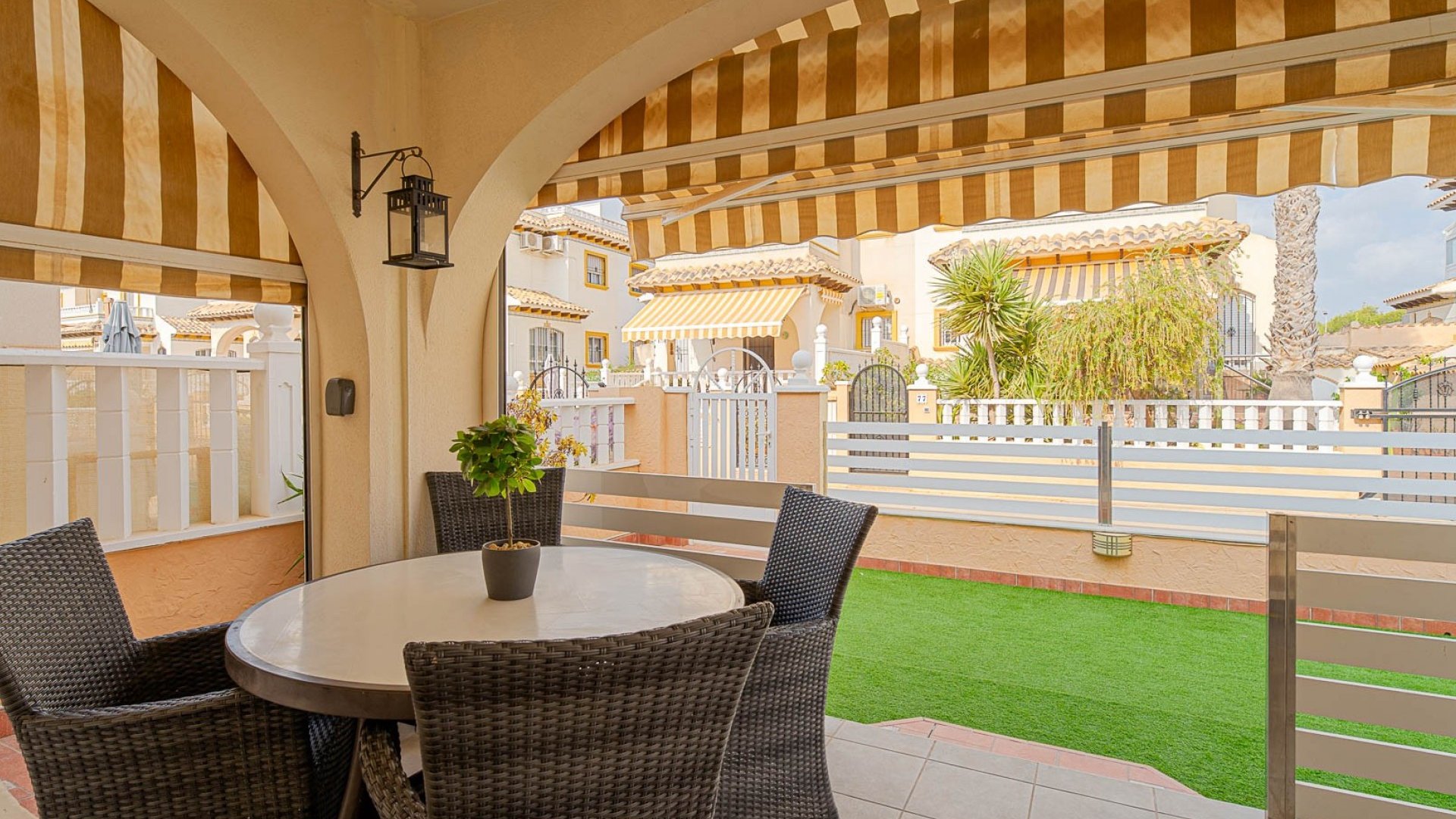 Resale - Villa -
Orihuela Costa - Lomas De Cabo Roig