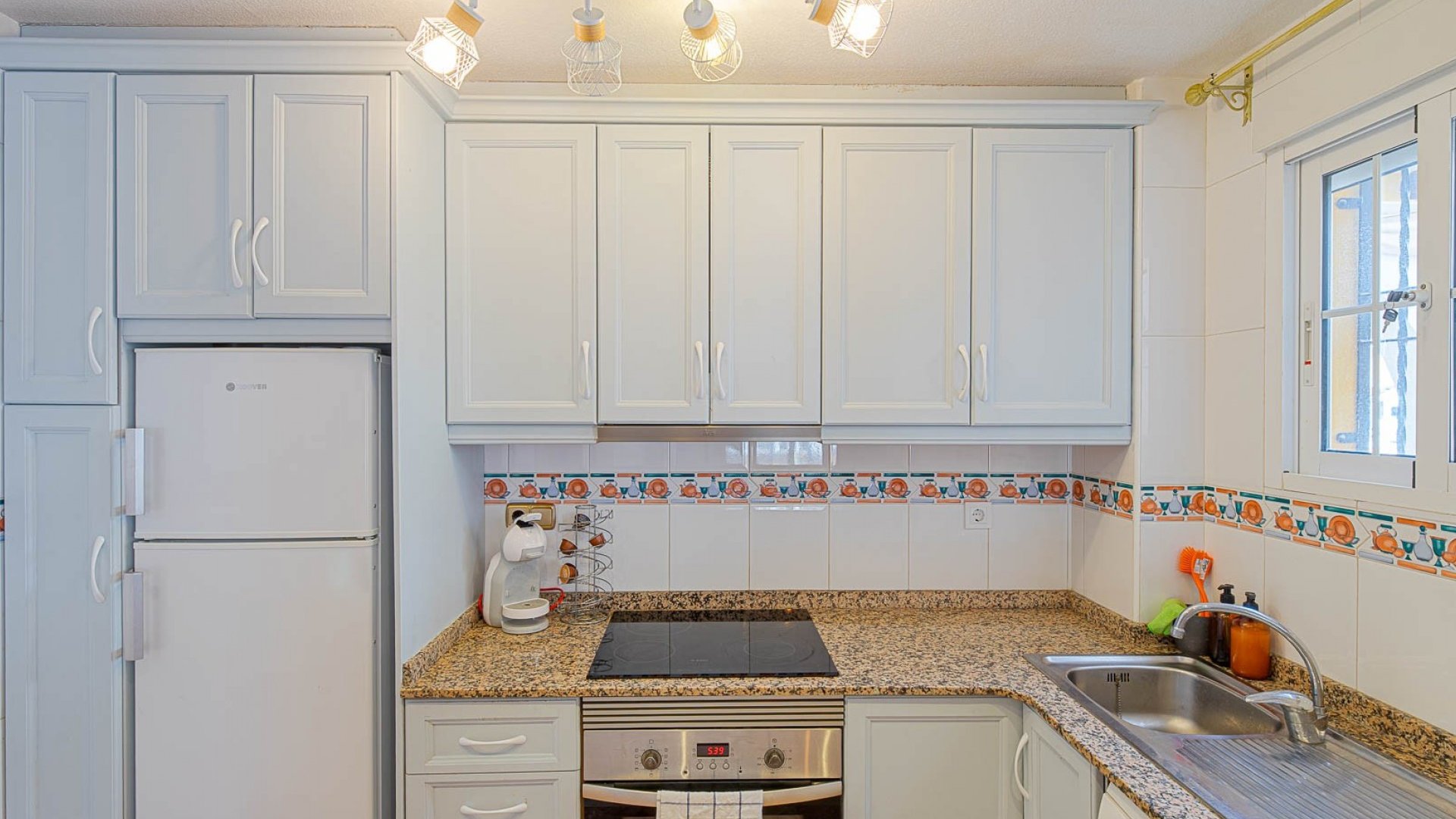 Resale - Villa -
Orihuela Costa - Lomas De Cabo Roig