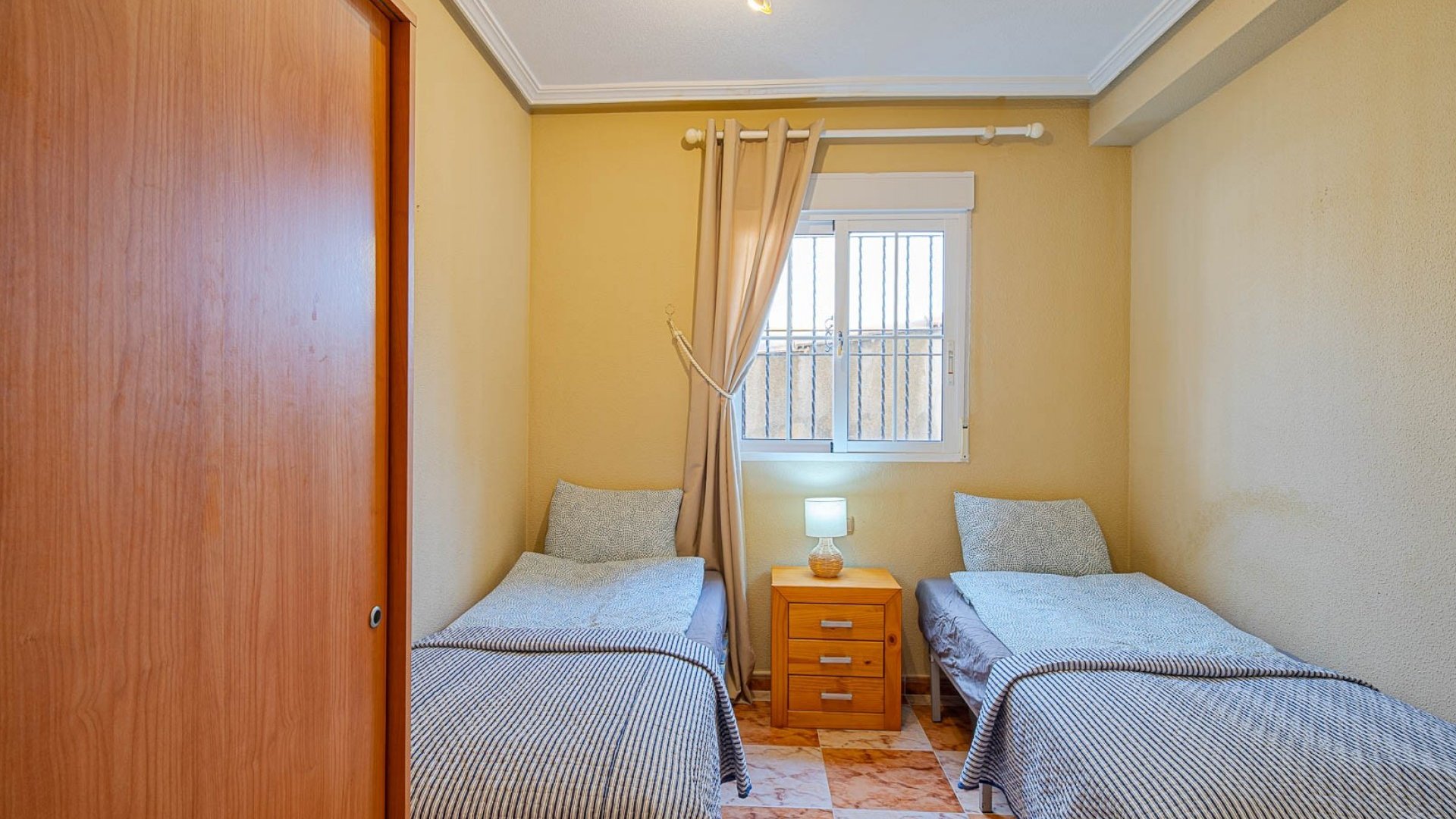 Resale - Villa -
Orihuela Costa - Lomas De Cabo Roig