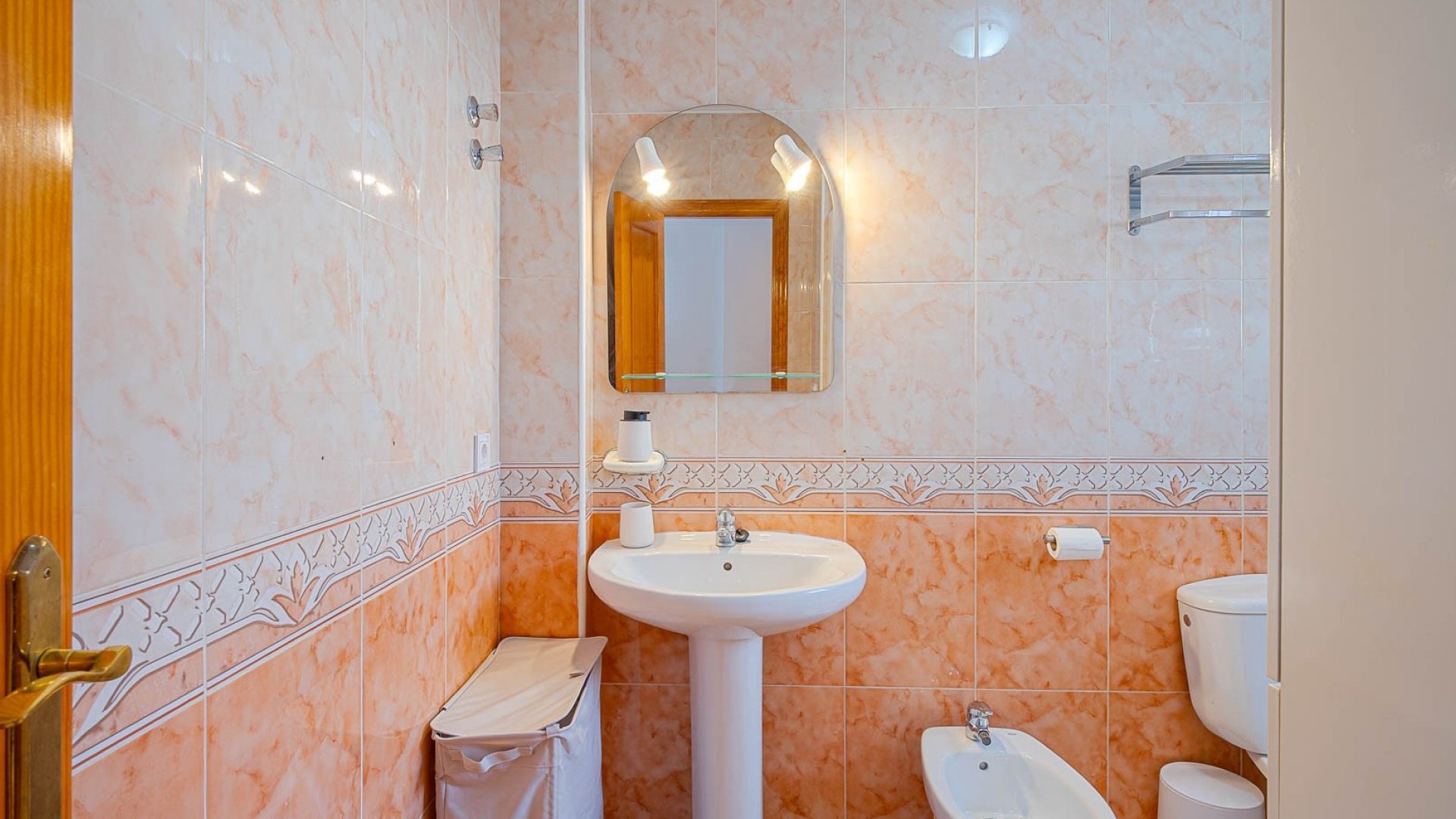Resale - Villa -
Orihuela Costa - Lomas De Cabo Roig