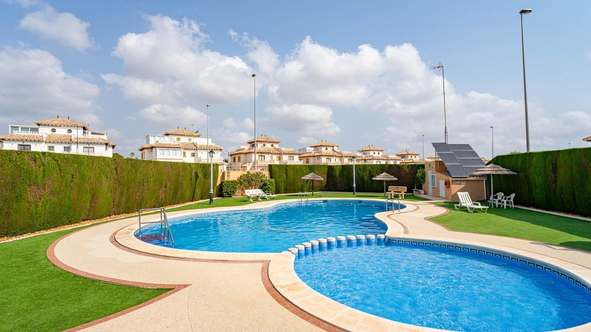 Resale - Villa -
Orihuela Costa - Lomas De Cabo Roig
