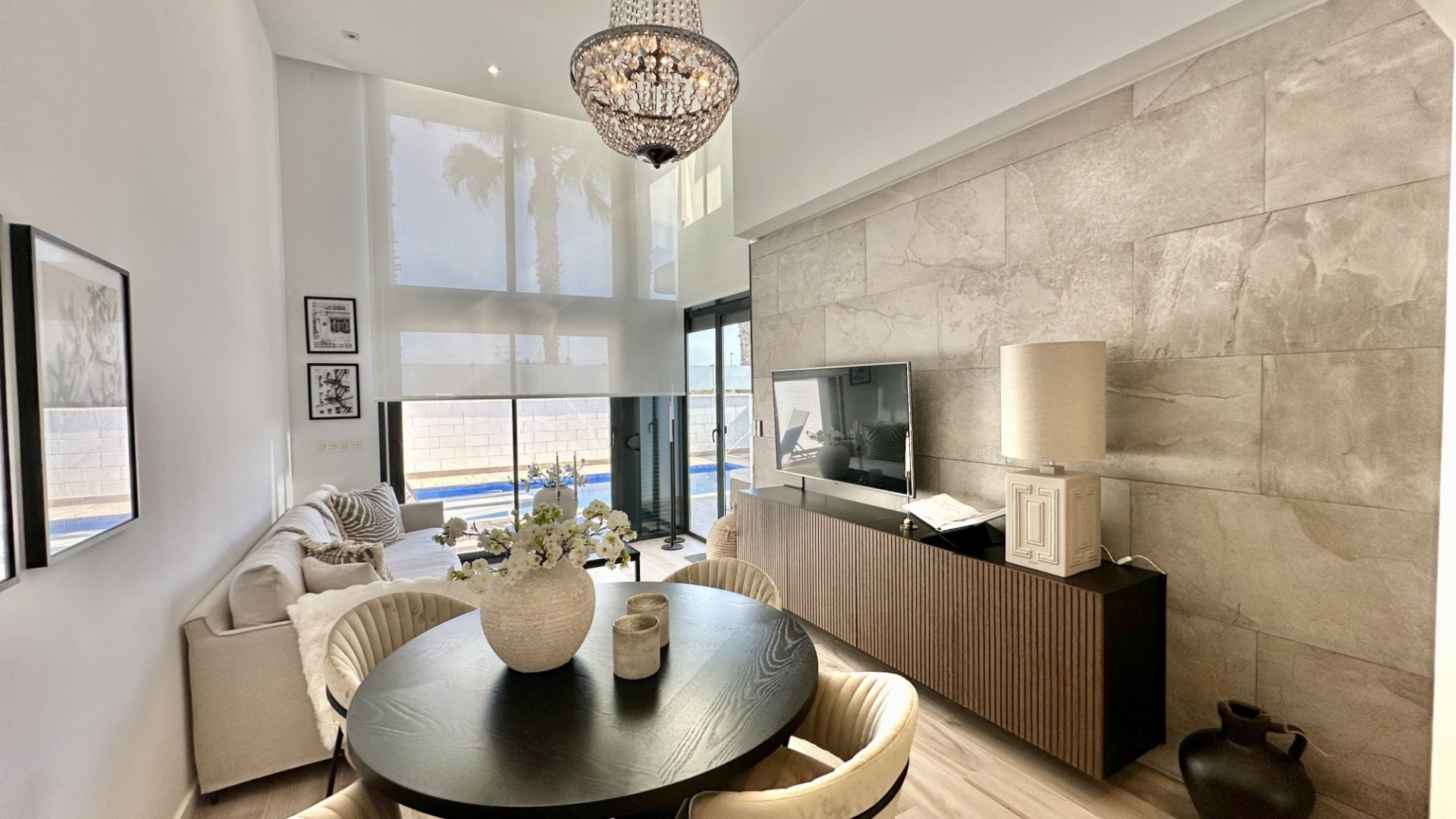 Resale - Villa -
Orihuela Costa - Lomas De Cabo Roig