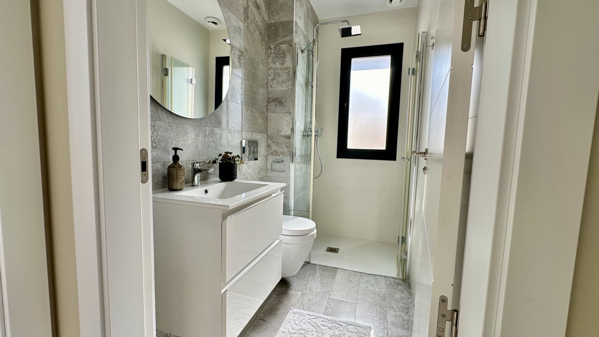 Resale - Villa -
Orihuela Costa - Lomas De Cabo Roig