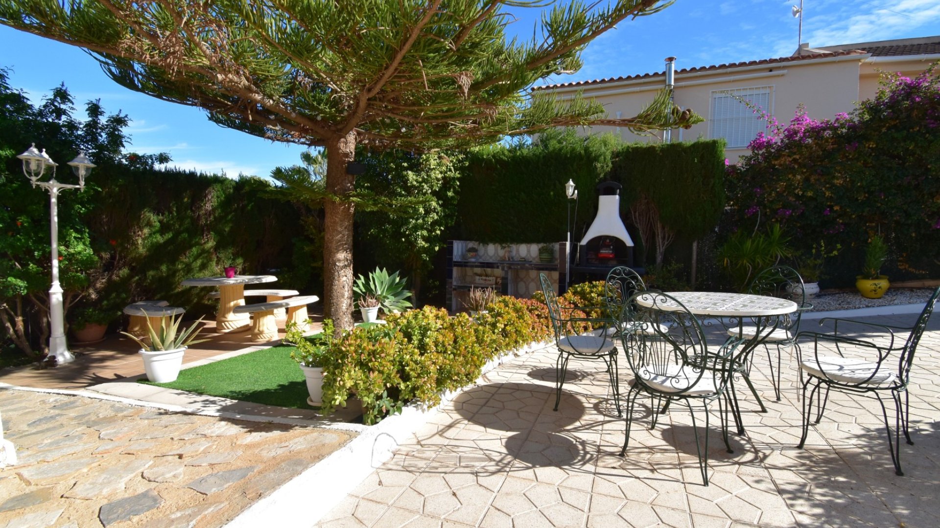 Resale - Villa -
Orihuela Costa - Los Balcones