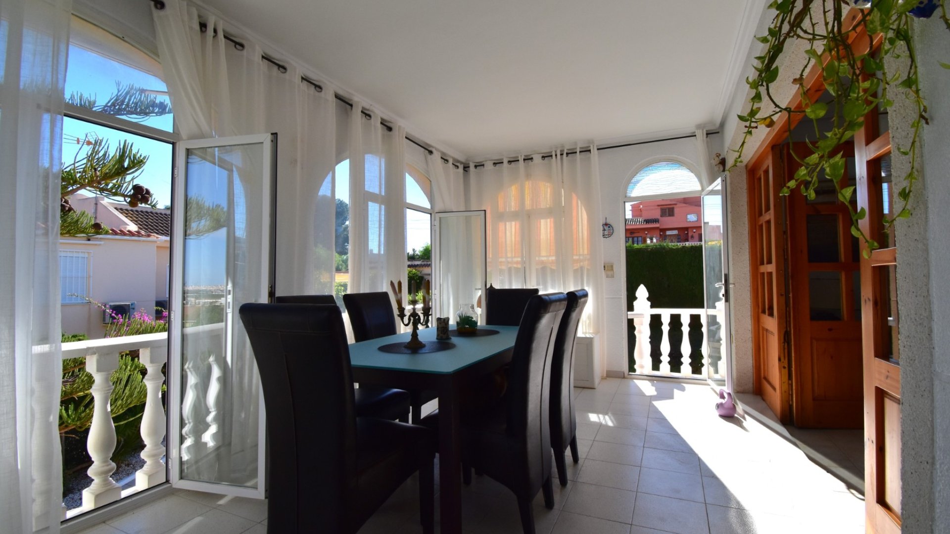 Resale - Villa -
Orihuela Costa - Los Balcones
