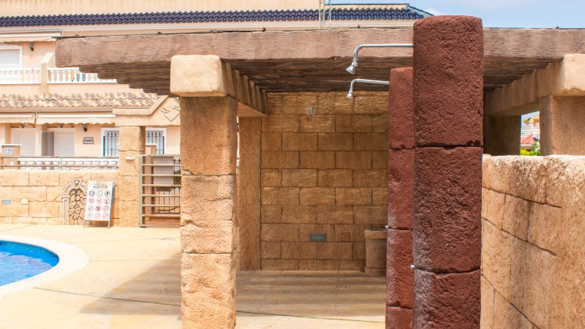 Resale - Villa -
Orihuela Costa - Los Dolses