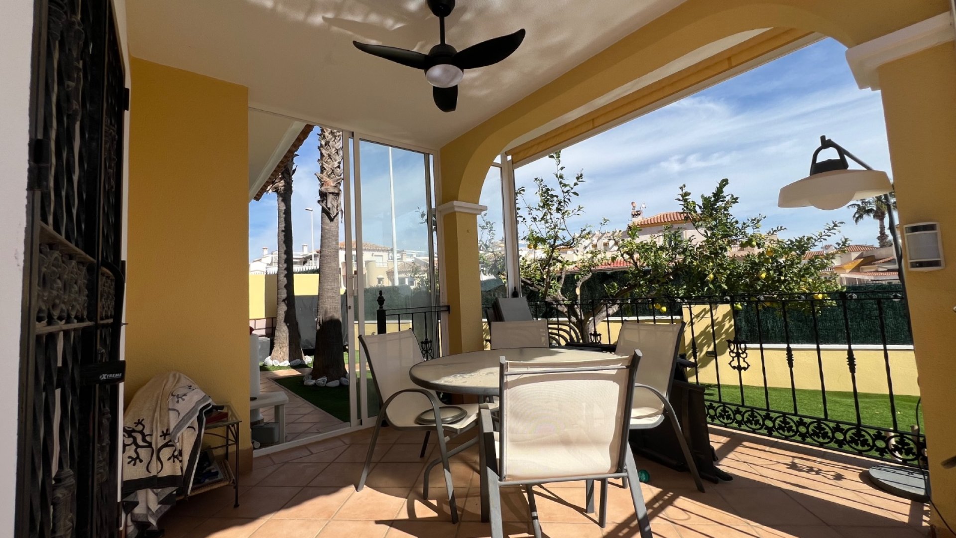 Resale - Villa -
Orihuela Costa - Los Dolses