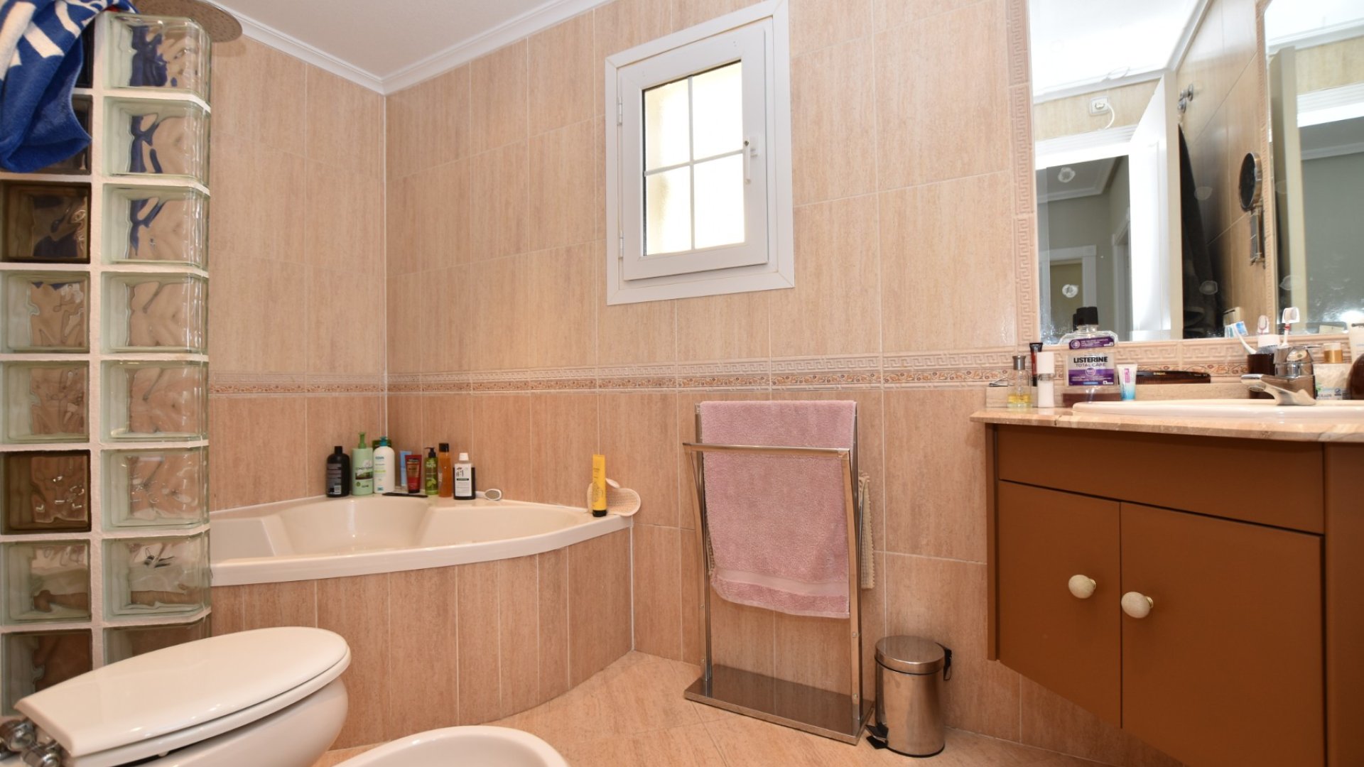 Resale - Villa -
Orihuela Costa - Los Dolses