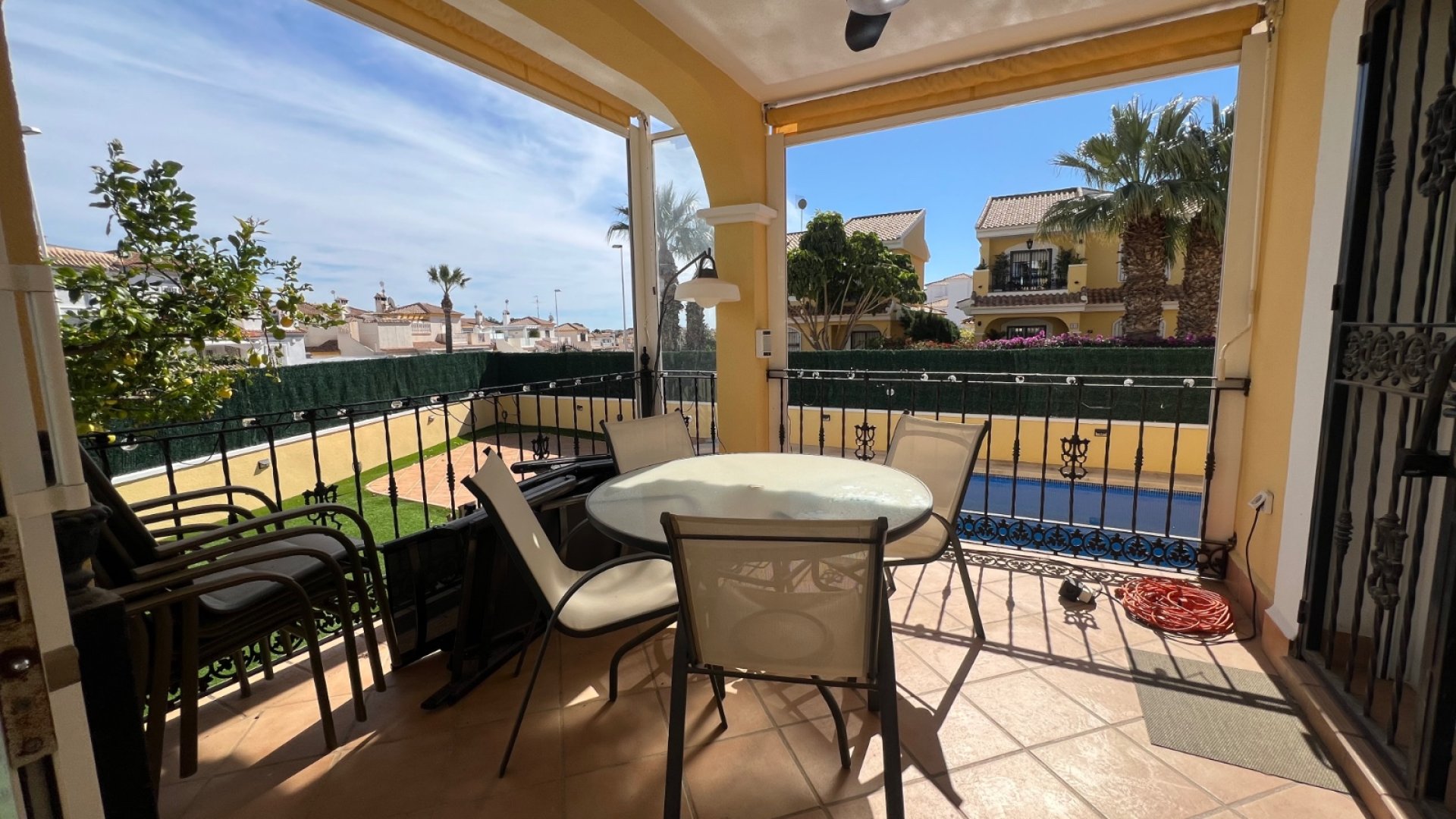 Resale - Villa -
Orihuela Costa - Los Dolses