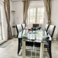 Resale - Villa -
Orihuela Costa - Los Dolses