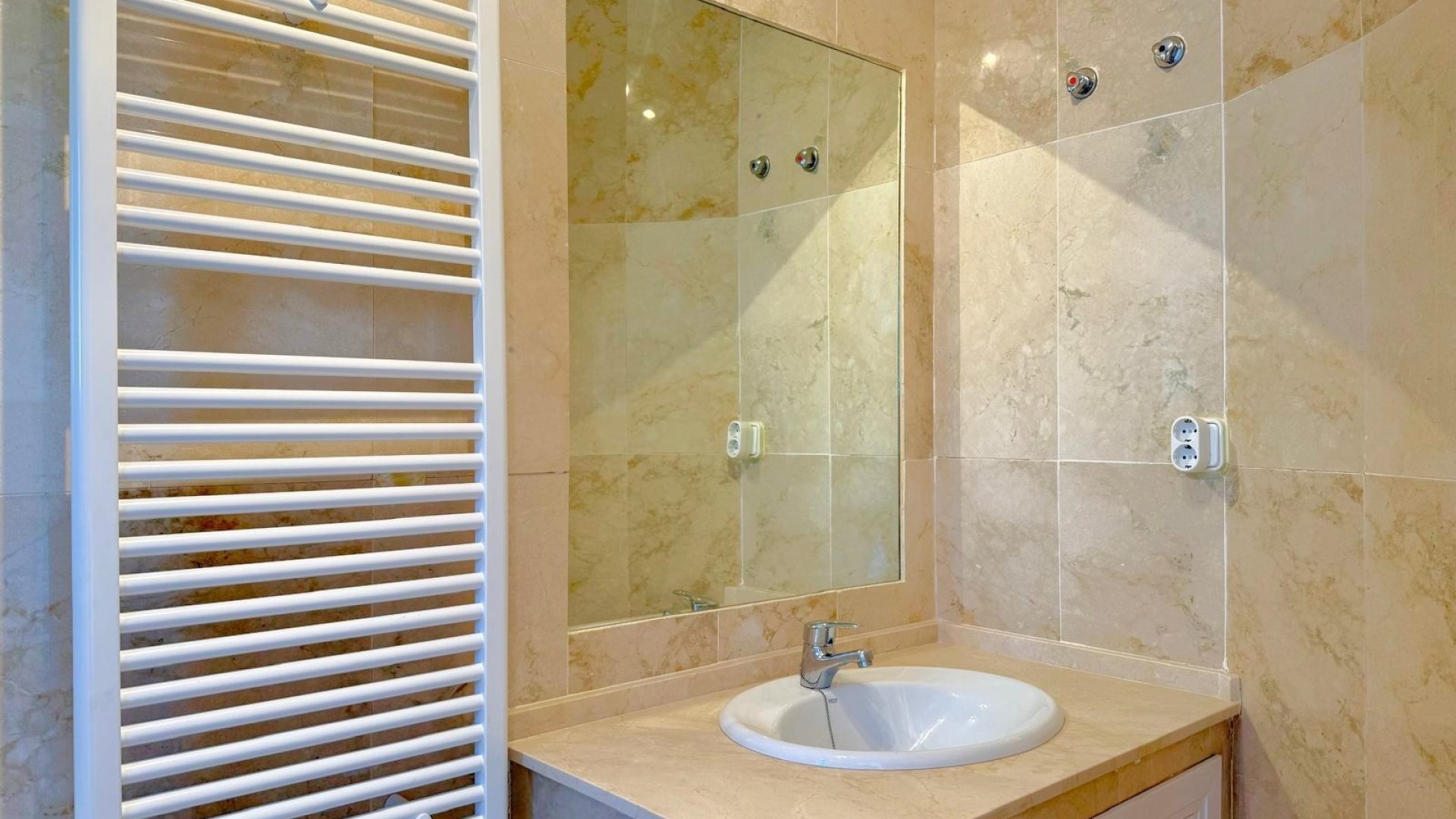 Resale - Villa -
Orihuela Costa - Los Dolses