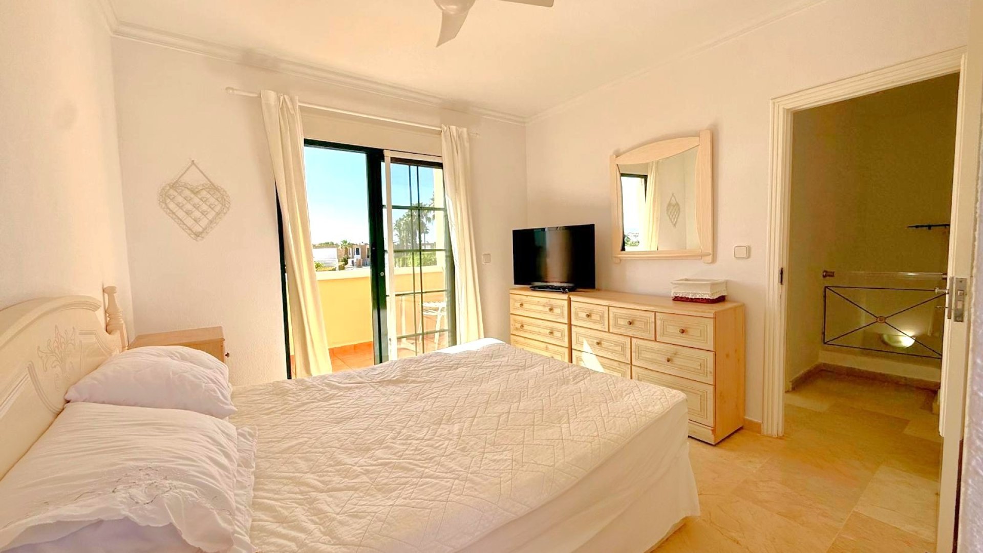 Resale - Villa -
Orihuela Costa - Los Dolses