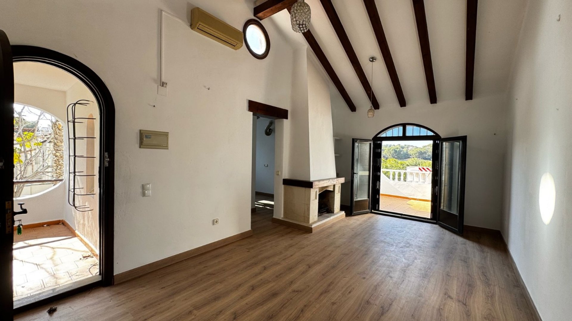 Resale - Villa -
Orihuela Costa - Los Dolses