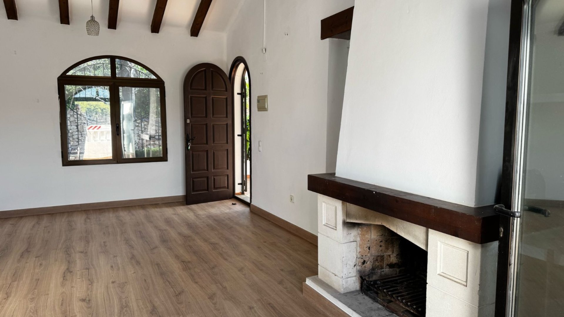 Resale - Villa -
Orihuela Costa - Los Dolses