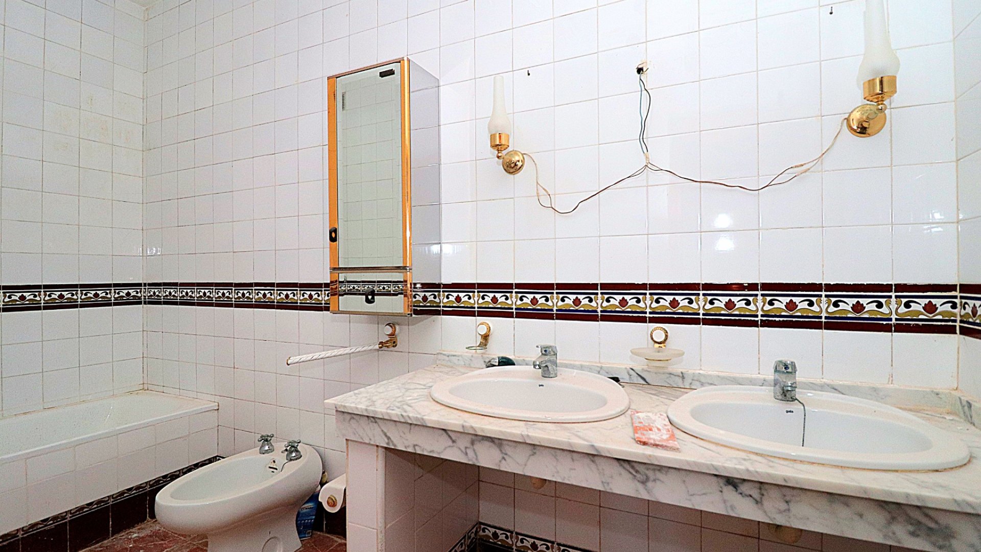 Resale - Villa -
Orihuela Costa - Los Dolses