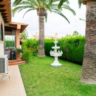 Resale - Villa -
Orihuela Costa - MUY CERCA DE LA PLAYA