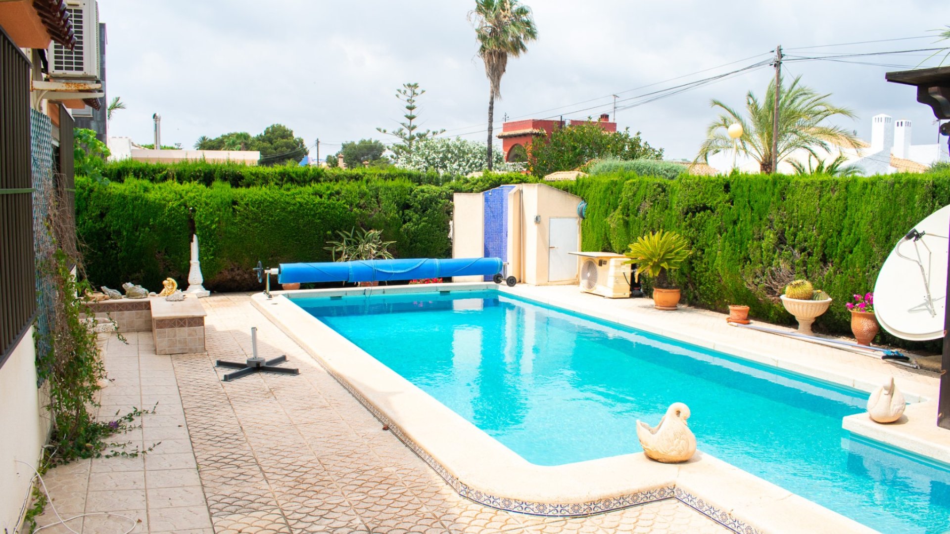 Resale - Villa -
Orihuela Costa - MUY CERCA DE LA PLAYA
